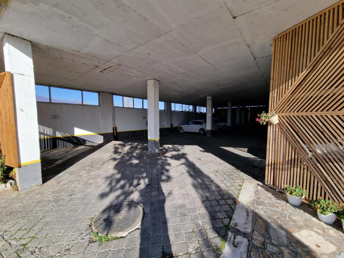 Hotel Yal Restaurant Tetovo Eksteriør bilde