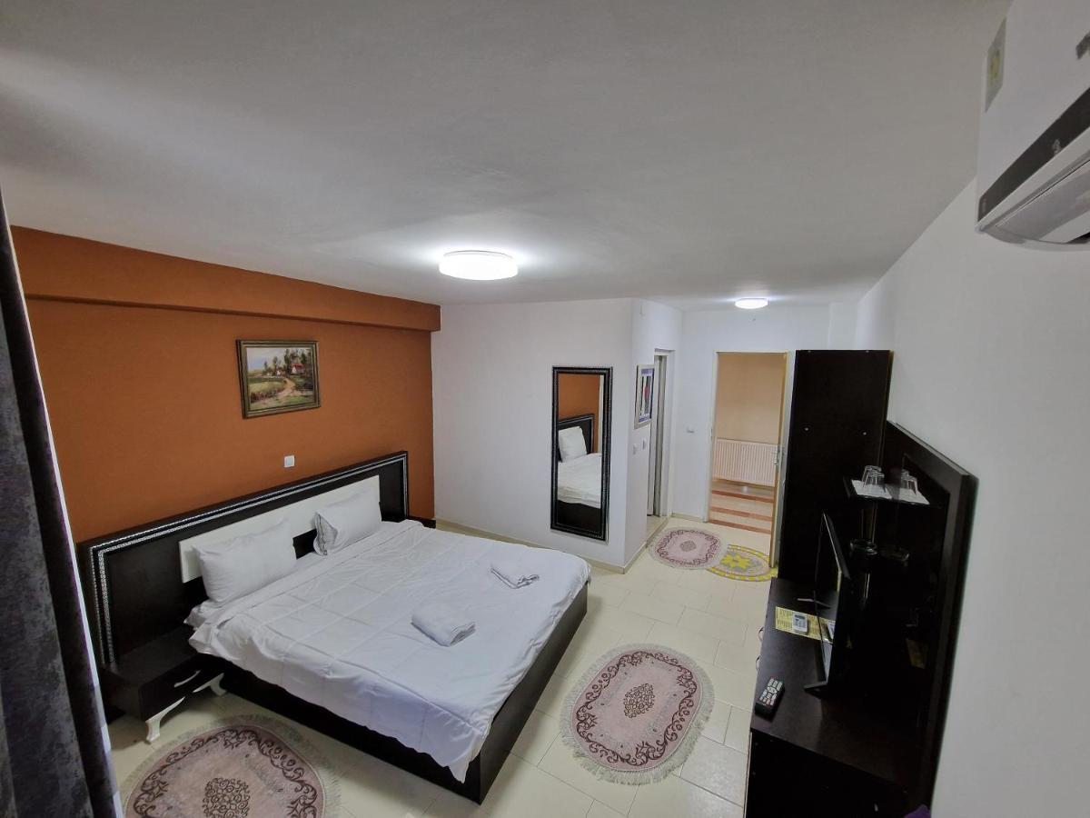 Hotel Yal Restaurant Tetovo Eksteriør bilde