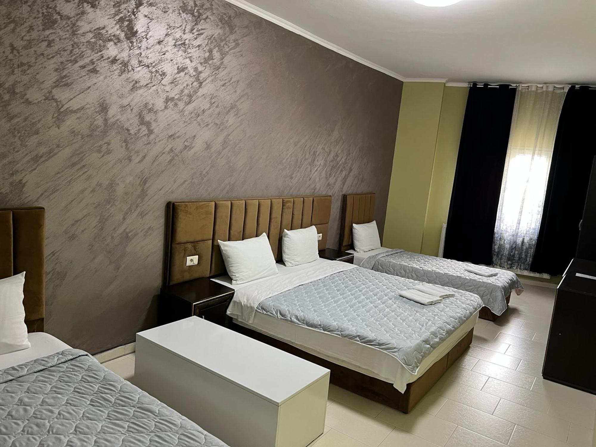Hotel Yal Restaurant Tetovo Eksteriør bilde
