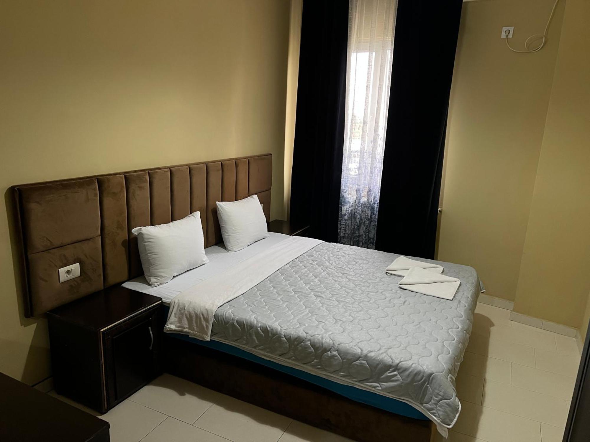 Hotel Yal Restaurant Tetovo Eksteriør bilde