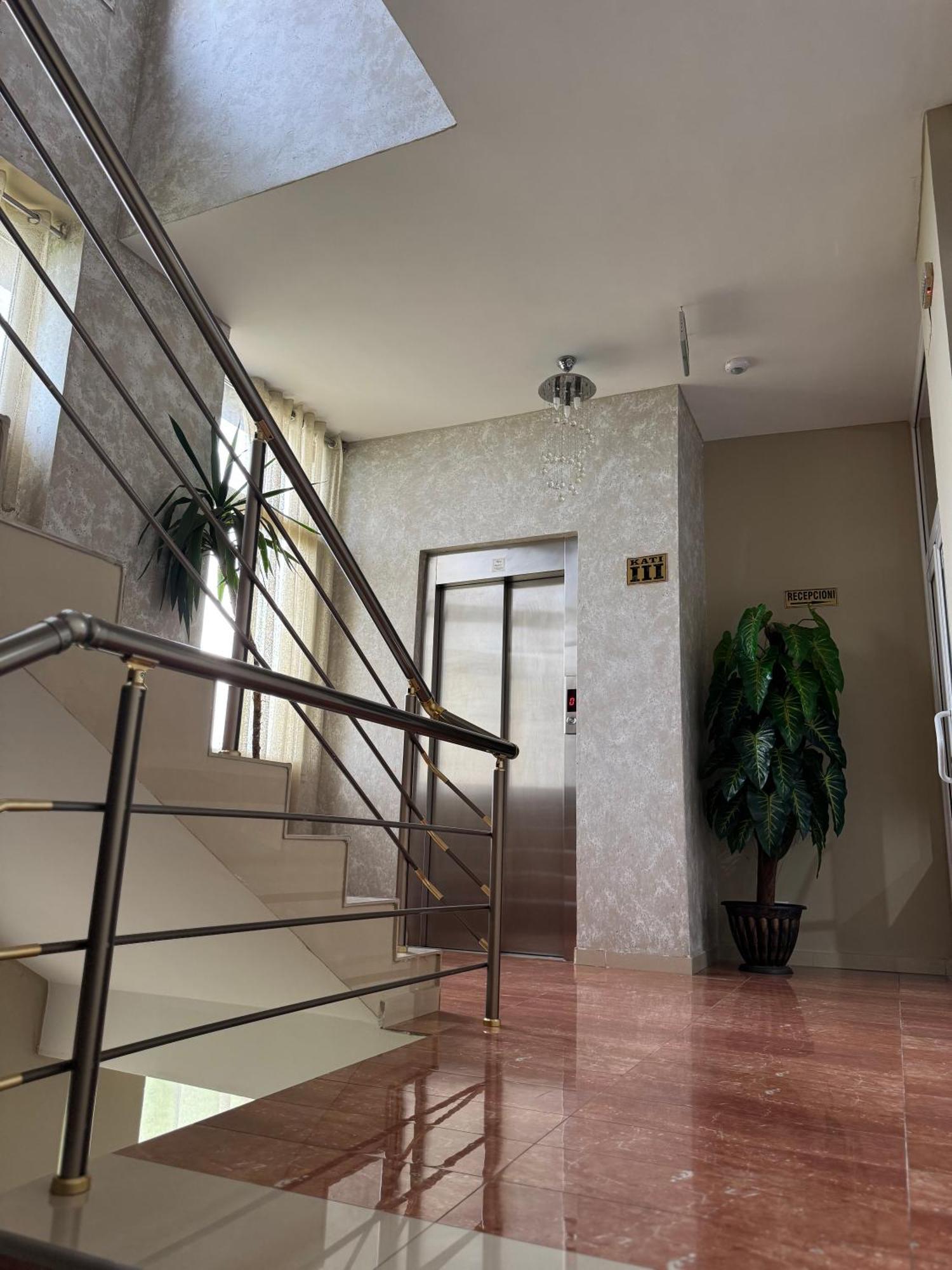Hotel Yal Restaurant Tetovo Eksteriør bilde